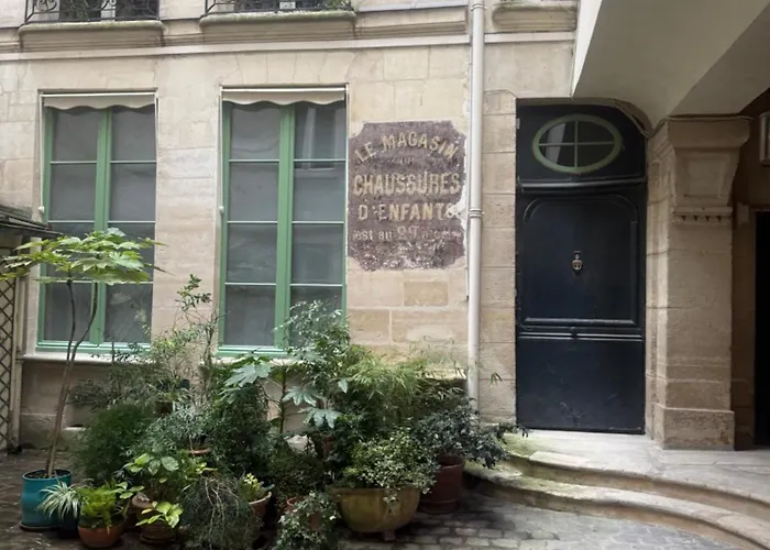 Petit Cocon Sur Ile St Louis * باريس